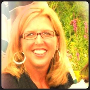 Meet your Posher, Lorraine